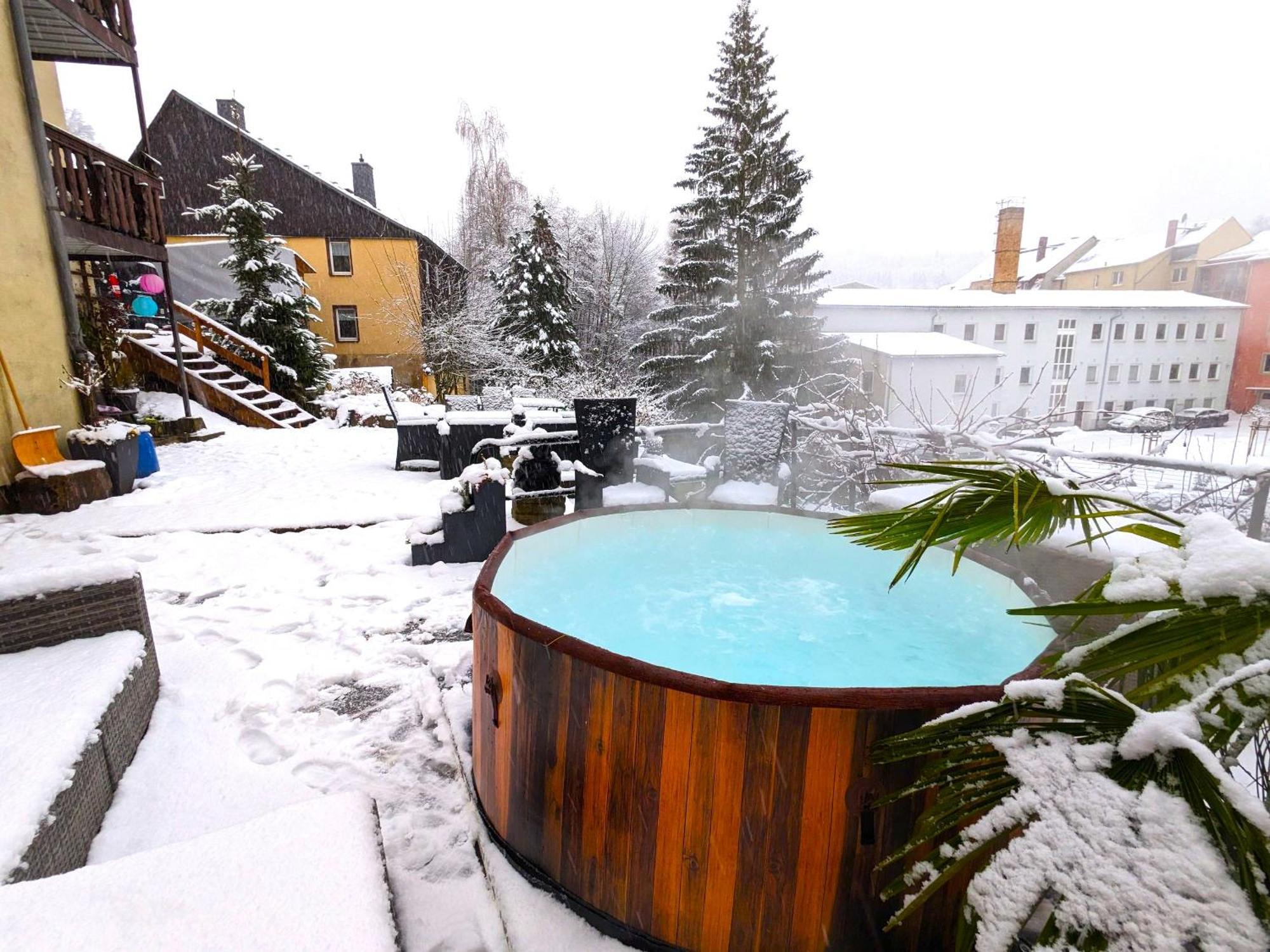 Appartamento Zi2 - Urlaubsmagie - Whirlpool, Sauna Und Garten Sebnitz Esterno foto
